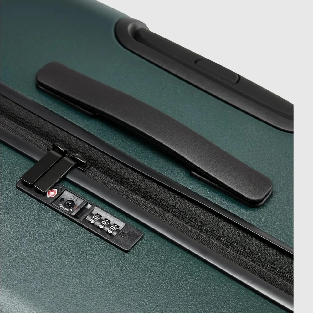 QUINCE  Expandable Large Check-In Suitcase - Picture 7 of 16